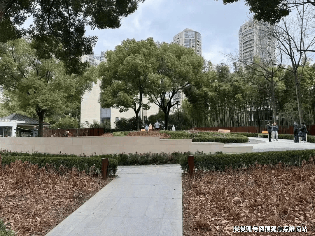 销售中心 - 环境 户型价格地址楼盘最新详情配套梯户比信达信安里(售楼处电话) 信达信安里售楼中心电话-(图27) 销售中心 - 环境 户型价格地址楼盘最新详情配套梯户比信达信安里(售楼处电话) 信达信安里售楼中心电话-(图27)